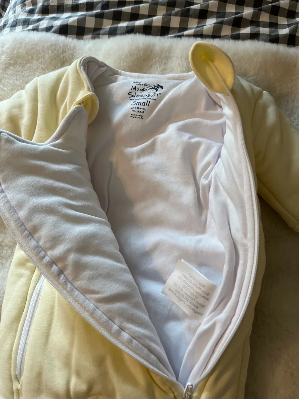 New! Baby Merlin's Magic Sleepsuit Swaddle Transition Size Small 3-6 months